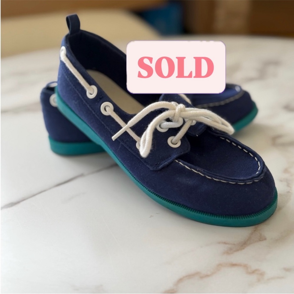 *SOLD* Gymboree Boys Navy Blue Boat Shoes